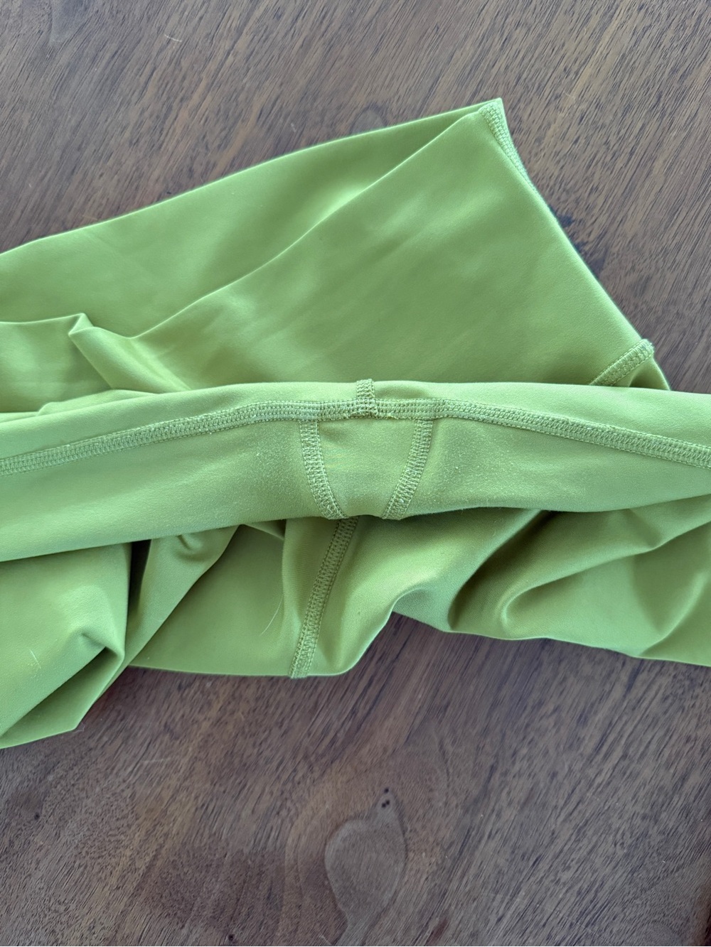 Alo chartreuse bra & leggings - Picture 4 of 4